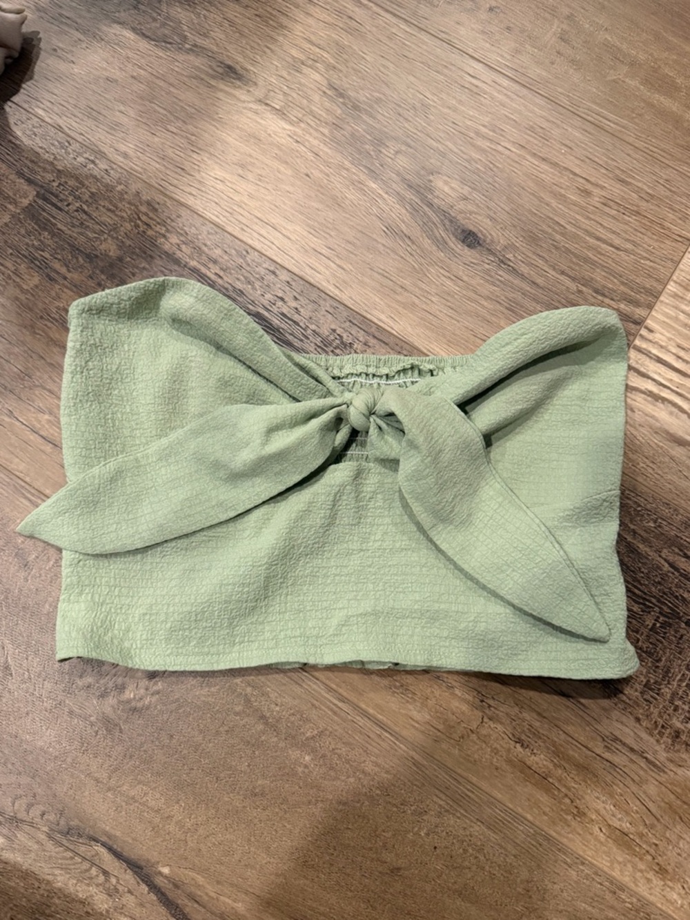 strapless top